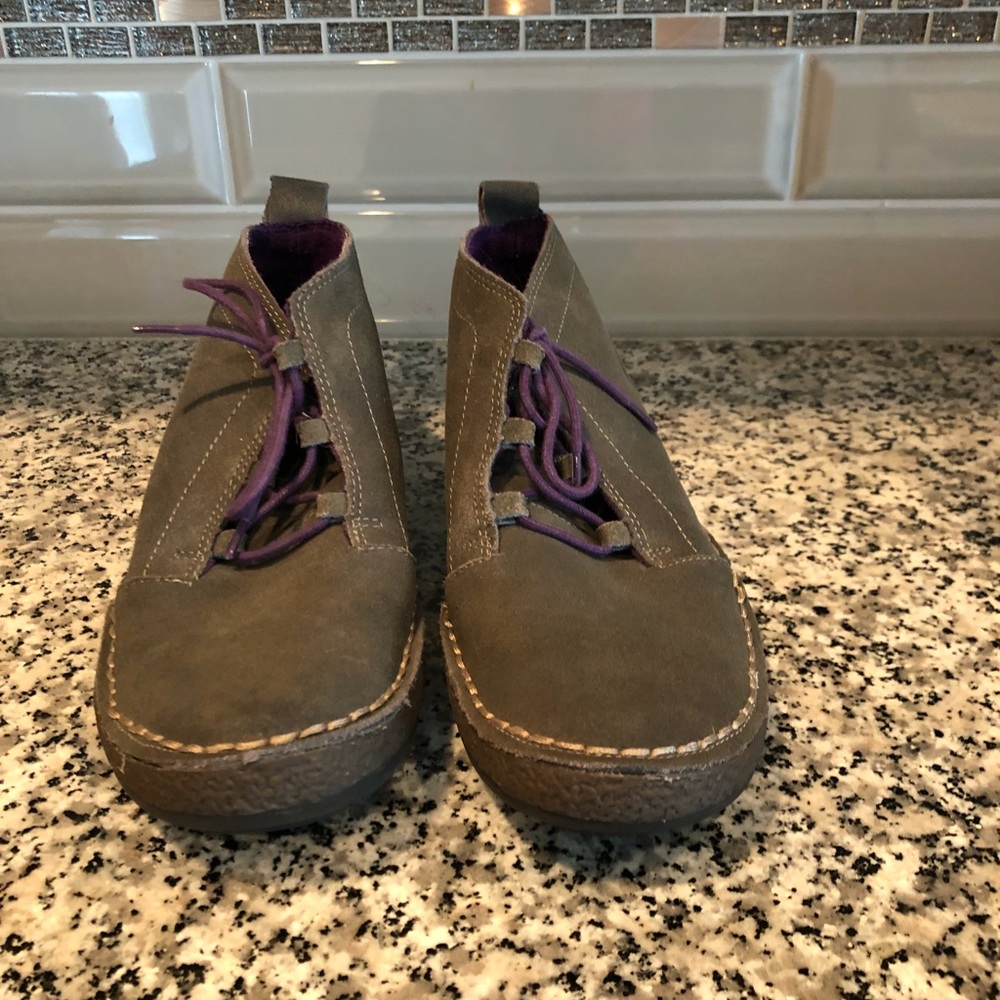Jambu boots